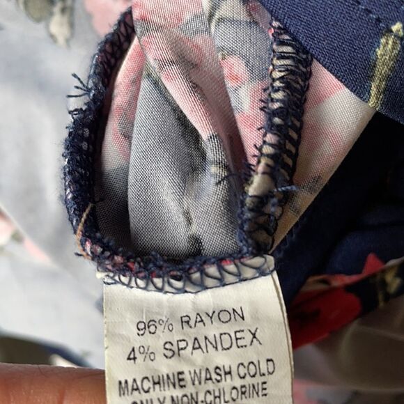 Papermoom Deep Blue Floral Lightweight Tank Top w/Strappy Back (Size: XS) - Picture 13 of 16